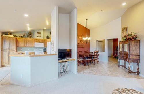 Florence Apartment | Lorees Riverview