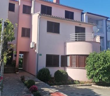 Vintijan House | Lorena Apartments in Pula