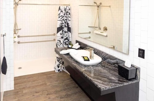 Cedars Hotel | Lorenzo Hotel Dallas, Tapestry Collection by Hilton