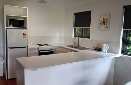 North Tamborine Cottage | Lorikeet Cottage - Mount Tamborine