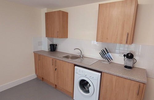 Ipswich Apartment | Lory`s Home