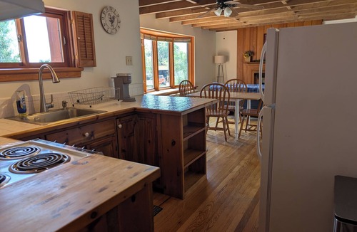 Los Alamos Apartment | Los Alamos Den - Short Term Rental