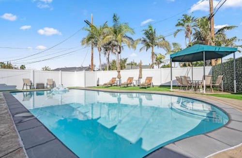 Winnetka House | Los Angeles Glamour Home
