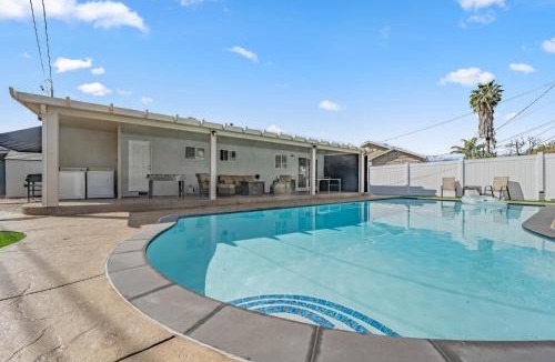 Winnetka House | Los Angeles Glamour Home