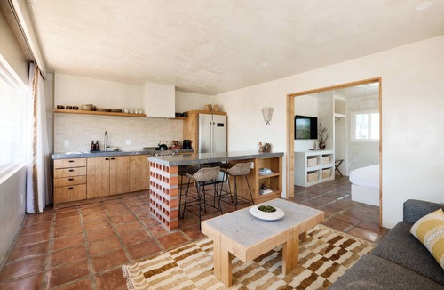 Imperial Beach Hotel | Los Bungalows
