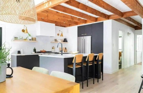 West Saugerties House | Los Cipreses - Bright & Airy Catskills