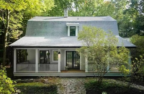 West Saugerties House | Los Cipreses - Bright & Airy Catskills