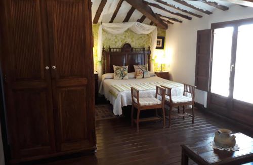 Cuzcurrita de Rio Tiron House | Los Colmenares