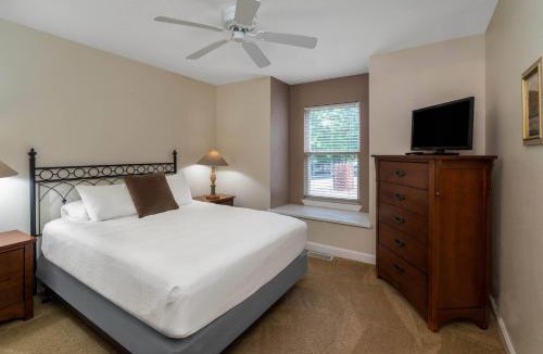 Hot Springs Village Hotel | Los Lagos at Hot Springs Village a Ramada by Wyndham