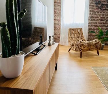 Sastago Apartment | Los Meandros