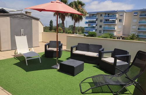 La Pineda Apartment | LOS RISCOS