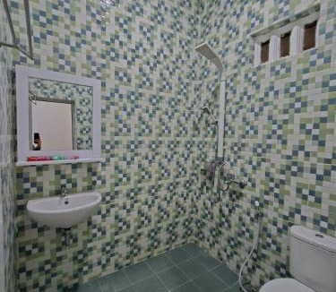 Tentena Hotel | LOSMEN 88