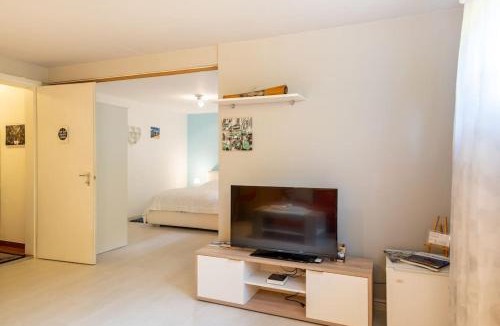 Arcegno Apartment | Losone-Ascona: 20 min a piedi, parcheggio gratuito