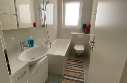 Arcegno Apartment | Losone garden e grande terrazza abitabile.