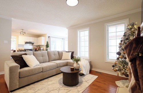 Hillsdale House | Lost in Hillsdale | 10 mins to Horseshoe Valley