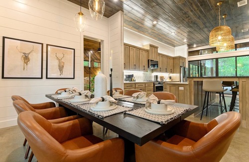 Broken Bow Cabin | Lost In The Pines in Hochatown/Broken Bow
