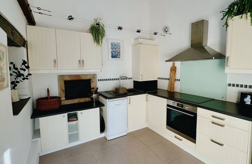 Pech-Luna House | L’Ostalet: a peaceful countryside retreat near Mirepoix w/large heated pool