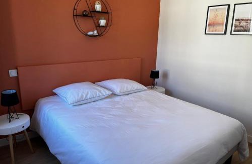 Guilvinec Apartment | Lostendro, appartements vue port