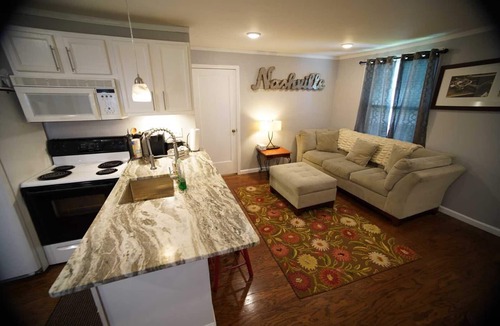 Radnor House | Lots of beds, 2 bath. Only 10 minutes from downtown!