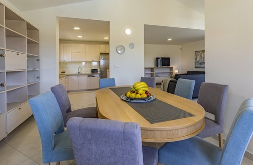Valdebek Villa | Lotus Elite Villa with Pool & Jacuzzi 2