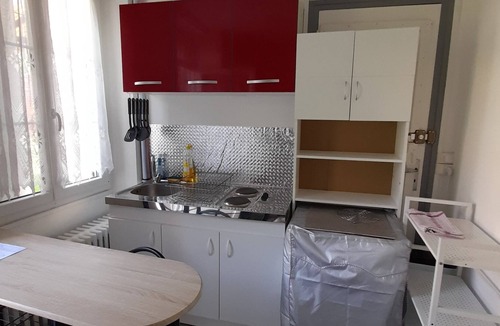 Romilly-sur-Seine Cottage | Lotus flowers 2