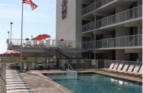 Wildwood Crest Hotel | Lotus Inn - Oceanfront Efficiency Suite