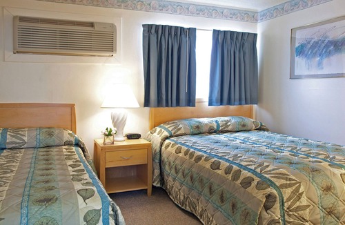 Wildwood Crest Hotel | Lotus Inn - Pool Efficiency - ADA