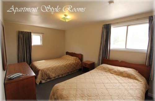 Cobourg Hotel | Lotus Motel