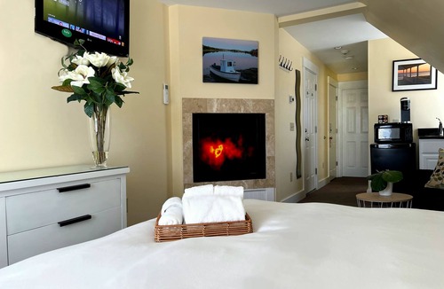 Provincetown Bed & Breakfast | Lotus Provincetown