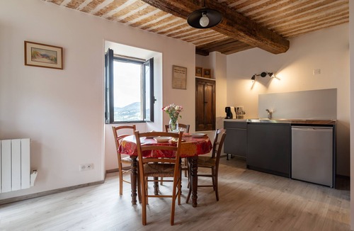 Coursegoules Apartment | Lou Baoumoun - Studio Apartment, Sleeps 2