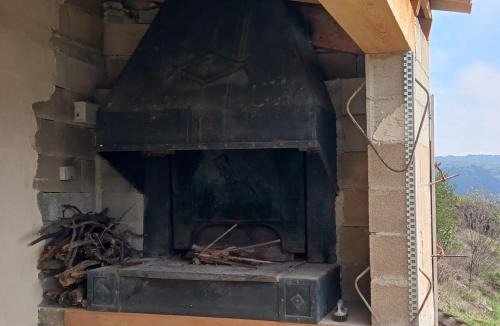 Lastours Ski Chalet | LOU CABANOT CHALET DE JARDIN CALME ET CONFORTABLE
