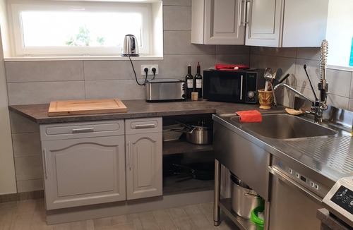 Saint-Etienne-de-Maurs Cottage | Lou-castanhaire group gîte