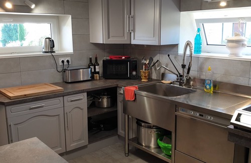 Saint-Etienne-de-Maurs Cottage | Lou-castanhaire group gîte