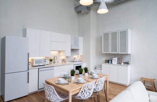 West Main Historic District Condo | Lou-City Penthouse by Hollyhock Suites