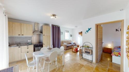 Le Thoronet Apartment | Lou Colibri