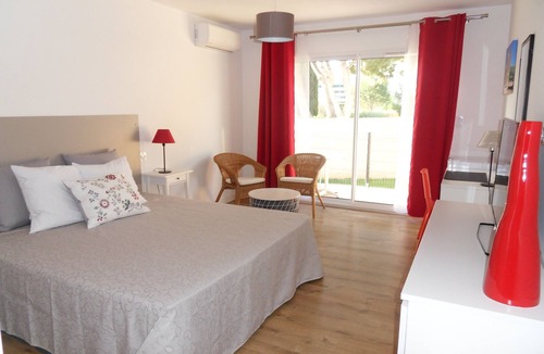 Saint-Martin-de-Crau House | Lou Meinado