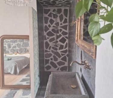 Yssingeaux Bed & Breakfast | Lou Montadou