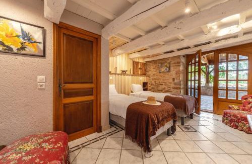 Saint-Antonin Noble Val Bed & Breakfast | Lou Papagai