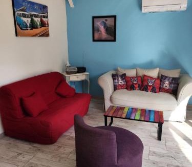 Audon House | lou pitchou prats