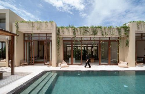 Pecatu Villa | LOU Uluwatu - Tropical Private Villa