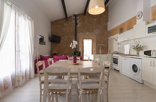 Sainte-Colombe Bed & Breakfast | Loucardalines