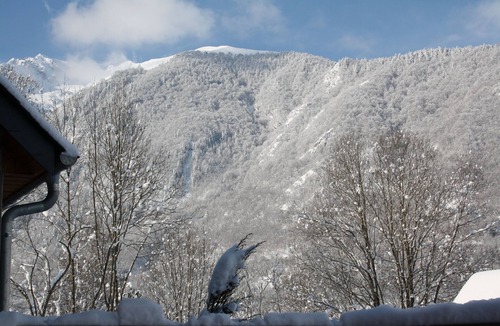 Peyragudes Apartment | Loudenvielle. Large T2 cabin 4/6 pers. comfortable, terrace with a blind