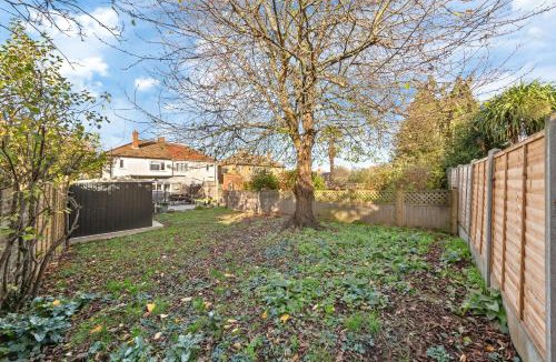 Sunbury on Thames House | Loudwater close