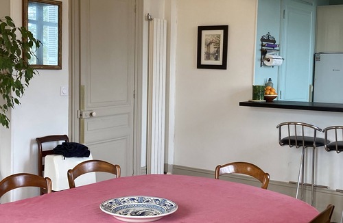 Mont-Saint-Aignan Apartment | Loue Appartement, Proche Gare de Rouen, à 1h15 de Paris, Olympic Games, JO