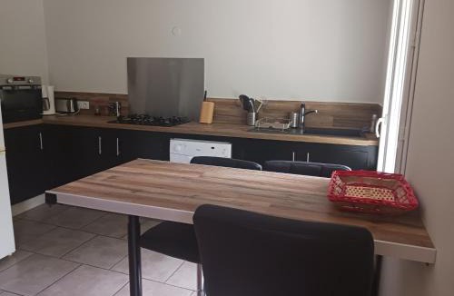 Villefort Apartment | Loue appartement duplex de 90m2 refait à neuf