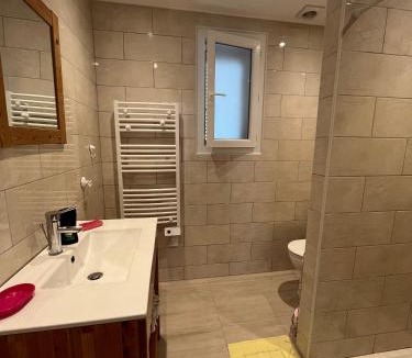 Canly House | Loue rez de maison 3mn de la plage