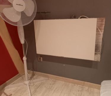 Heuze - Saint-Georges House | Loue une chambre pour les 24 heures voiture