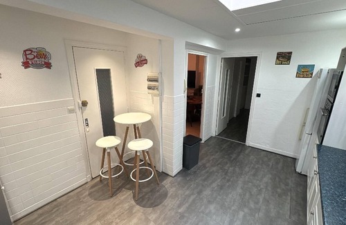 Ville Haute Apartment | Louis cœur de ville with games room and spa