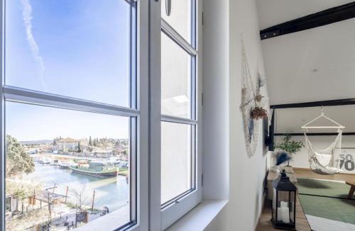 Le Somail Apartment | Louis XIV, Le Somail.