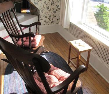 Louisbourg Bed & Breakfast | Louisbourg Harbour Inn